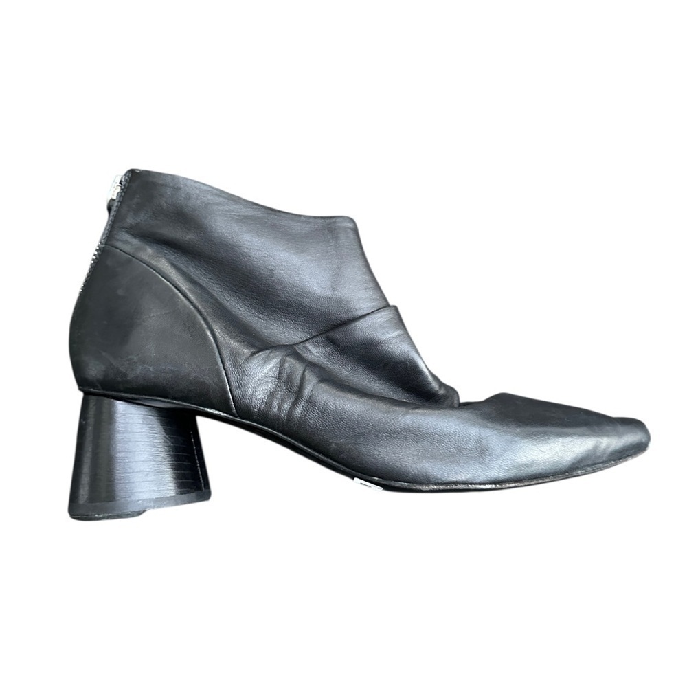 Halmanera black Leather Ankle Boots size 10‎